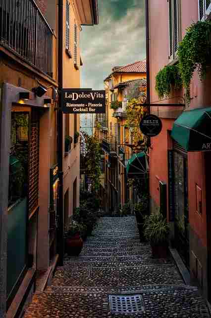 妻社网页版上线即热议｜视觉情绪共鸣成情感内容代表作